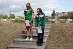 vyhlášení 5 km dorostenky - 1. Hana Jurčáková a 3. Adéla Zámečníková (zaskočila Terka Č.)